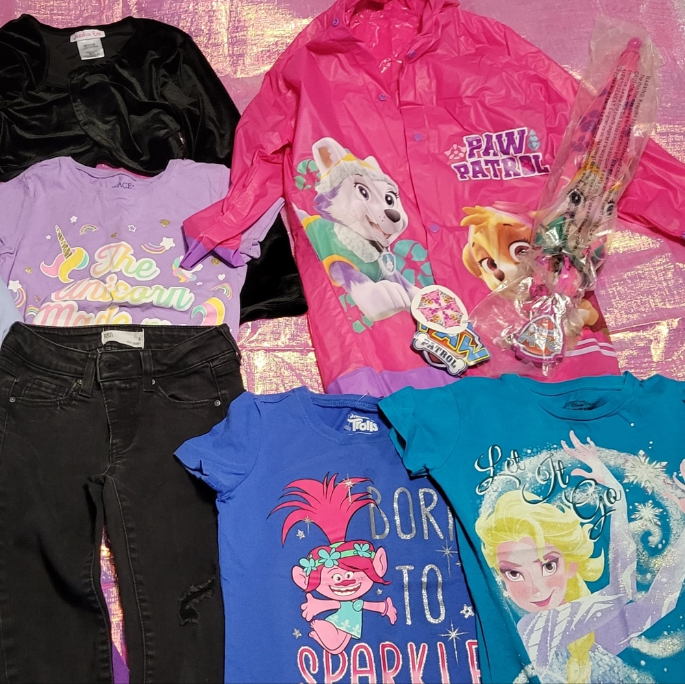 Girls clothing